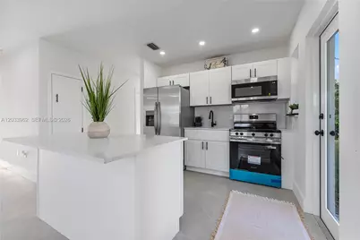 1044 NE 4th Ave, Homestead, FL 33030 - Photo 19