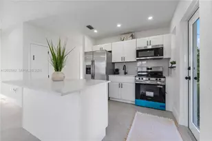 1044 NE 4th Ave, Homestead, FL 33030 - Photo 19