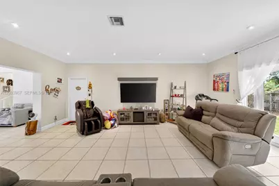 8250 SW 118th Ter, Miami, FL 33156 - Photo 25