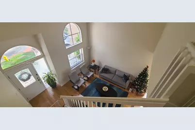320 SW 99th Ave, Pembroke Pines, FL 33025 - Photo 13