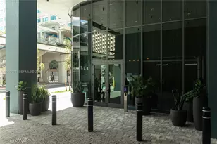 121 NE 5th St, Miami, FL 33132 - Photo 29