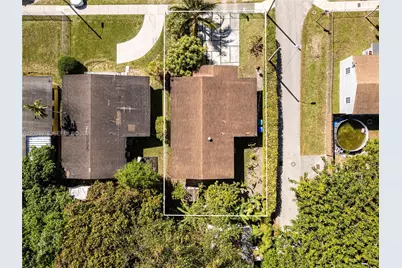 1243 NW 42nd St, Miami, FL 33142 - Photo 5
