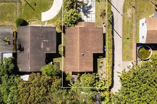 1243 NW 42nd St, Miami, FL 33142 - Photo 5