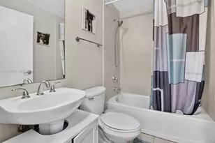 3340 NE 190th St, Aventura, FL 33180 - Photo 35