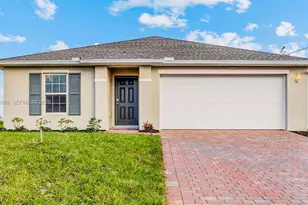 8030 Olive Cir, Labelle, FL 33935 - Photo 1