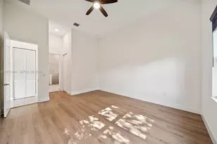 7635 NW 103rd Pl, Doral, FL 33178 - Photo 31