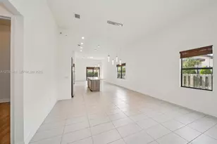 7635 NW 103rd Pl, Doral, FL 33178 - Photo 21
