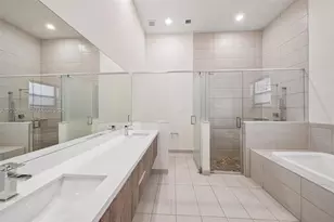 7635 NW 103rd Pl, Doral, FL 33178 - Photo 35