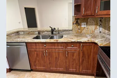2516 Centergate Dr #102, Miramar, FL 33025 - Photo 13