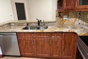 2516 Centergate Dr, Miramar, FL 33025 - Photo 13