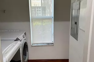 2516 Centergate Dr, Miramar, FL 33025 - Photo 35
