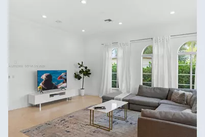 1223 Jackson St, Hollywood, FL 33019 - Photo 9