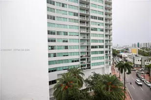 7135 Collins Ave, Miami Beach, FL 33141 - Photo 19