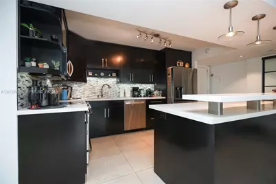 7135 Collins Ave #735, Miami Beach, FL 33141 - Photo 7