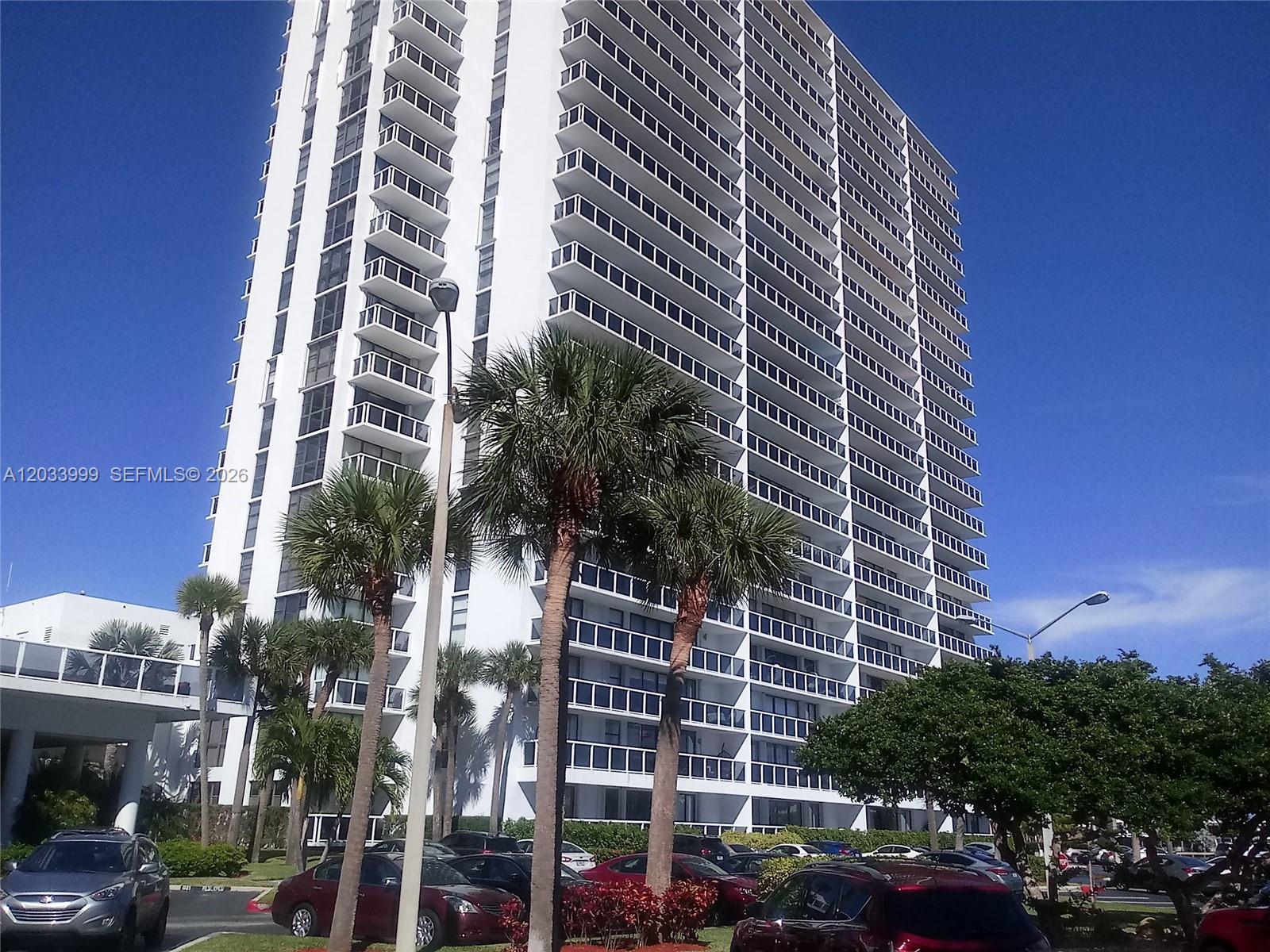 20505 E Country Club Dr #237 - 20505 E Country Club Dr #237, Aventura, FL 33180 Luxury Property | Jose Angel Pina