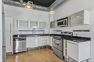 10 SW South River Dr, Miami, FL 33130 - Photo 3