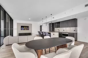 20 NE 11th St, Miami, FL 33132 - Photo 9