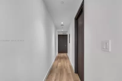 20 NE 11th St #5102, Miami, FL 33132 - Photo 17