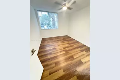 1715 Village Blvd #107, West Palm Beach, FL 33409 - Photo 25