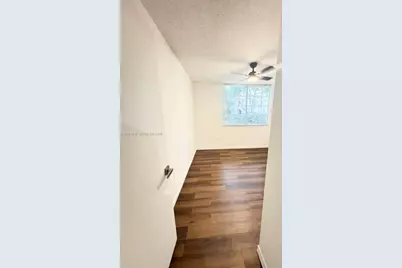 1715 Village Blvd #107, West Palm Beach, FL 33409 - Photo 23