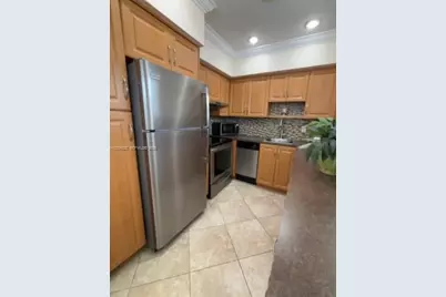 500 Layne Blvd #20, Hallandale Beach, FL 33009 - Photo 3
