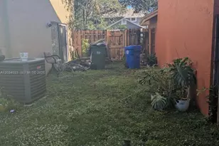 950 SW 95 Terrace, Pembroke Pines, FL 33025 - Photo 3