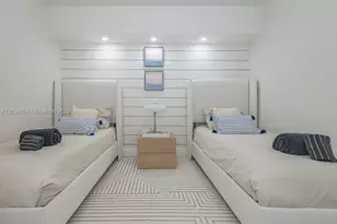 2301 Collins Ave, Miami Beach, FL 33139 - Photo 27