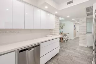 2301 Collins Ave, Miami Beach, FL 33139 - Photo 15
