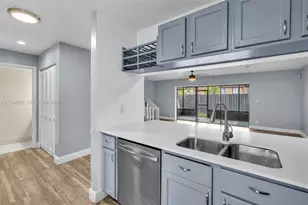 4430 NW 92nd Way, Sunrise, FL 33351 - Photo 7