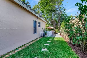 375 SW 16th St, Boca Raton, FL 33432 - Photo 15