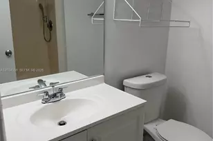 9429 Fontainebleau Blvd, Miami, FL 33172 - Photo 37