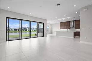 9523 Royal Woods Manor, Boca Raton, FL 33434 - Photo 9