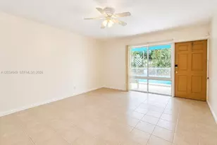 3217 NE 7th Pl, Pompano Beach, FL 33062 - Photo 13