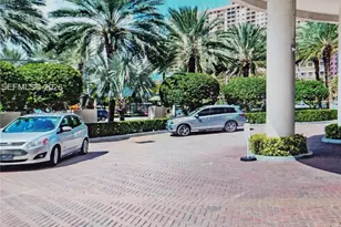 17201 Collins Ave, Sunny Isles Beach, FL 33160 - Photo 3