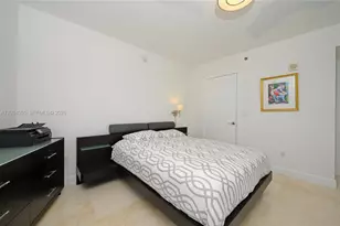 17201 Collins Ave, Sunny Isles Beach, FL 33160 - Photo 17