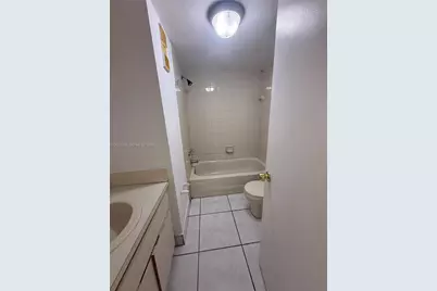9917 W Okeechobee Rd #3-510, Hialeah Gardens, FL 33016 - Photo 7