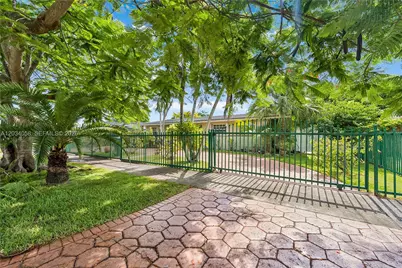 6081 SW 109th Ct, Miami, FL 33173 - Photo 5