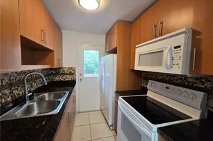 1475 NE 125th Terrace, North Miami, FL 33161 - Photo 3