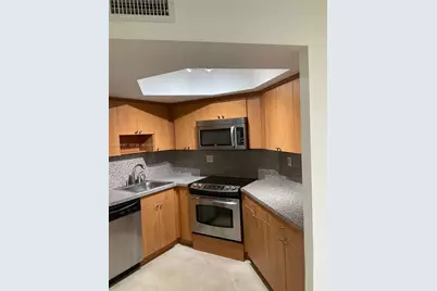 8373 Lake Dr #106, Doral, FL 33166 - Photo 7