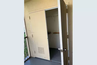 8373 Lake Dr #106, Doral, FL 33166 - Photo 5