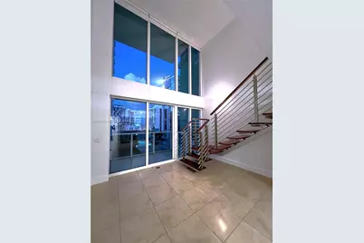 41 SE 5th St #911, Miami, FL 33131 - Photo 3