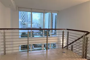 41 SE 5th St, Miami, FL 33131 - Photo 9