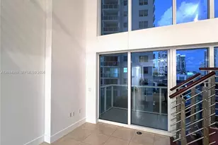 41 SE 5th St, Miami, FL 33131 - Photo 5