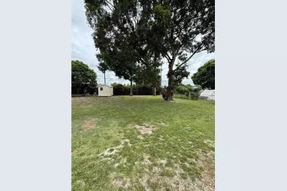 521 E 33rd St, Hialeah, FL 33013 - Photo 25