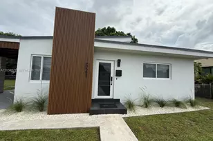 521 E 33rd St, Hialeah, FL 33013 - Photo 3