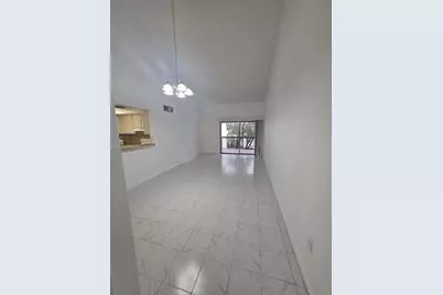 9429 Fontainebleau Blvd #207-33, Miami, FL 33172 - Photo 21