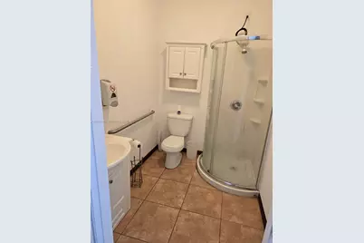 1745 W 37th St #17, Hialeah, FL 33012 - Photo 5