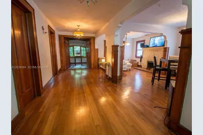 8238 NE 9th Ave, Miami, FL 33138 - Photo 9