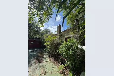 8238 NE 9th Ave, Miami, FL 33138 - Photo 35
