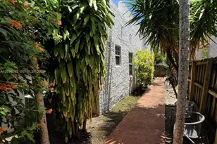 452 SW 26th Rd, Miami, FL 33129 - Photo 19